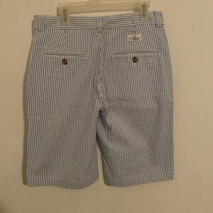Vineyard vines boys shorts size 16